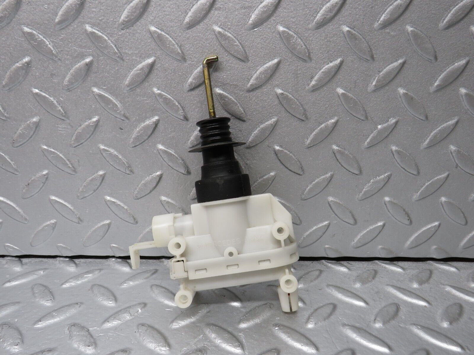 38350 Mercedes-Benz R129 280SL Coupe Door Lock Vacuum Actuator