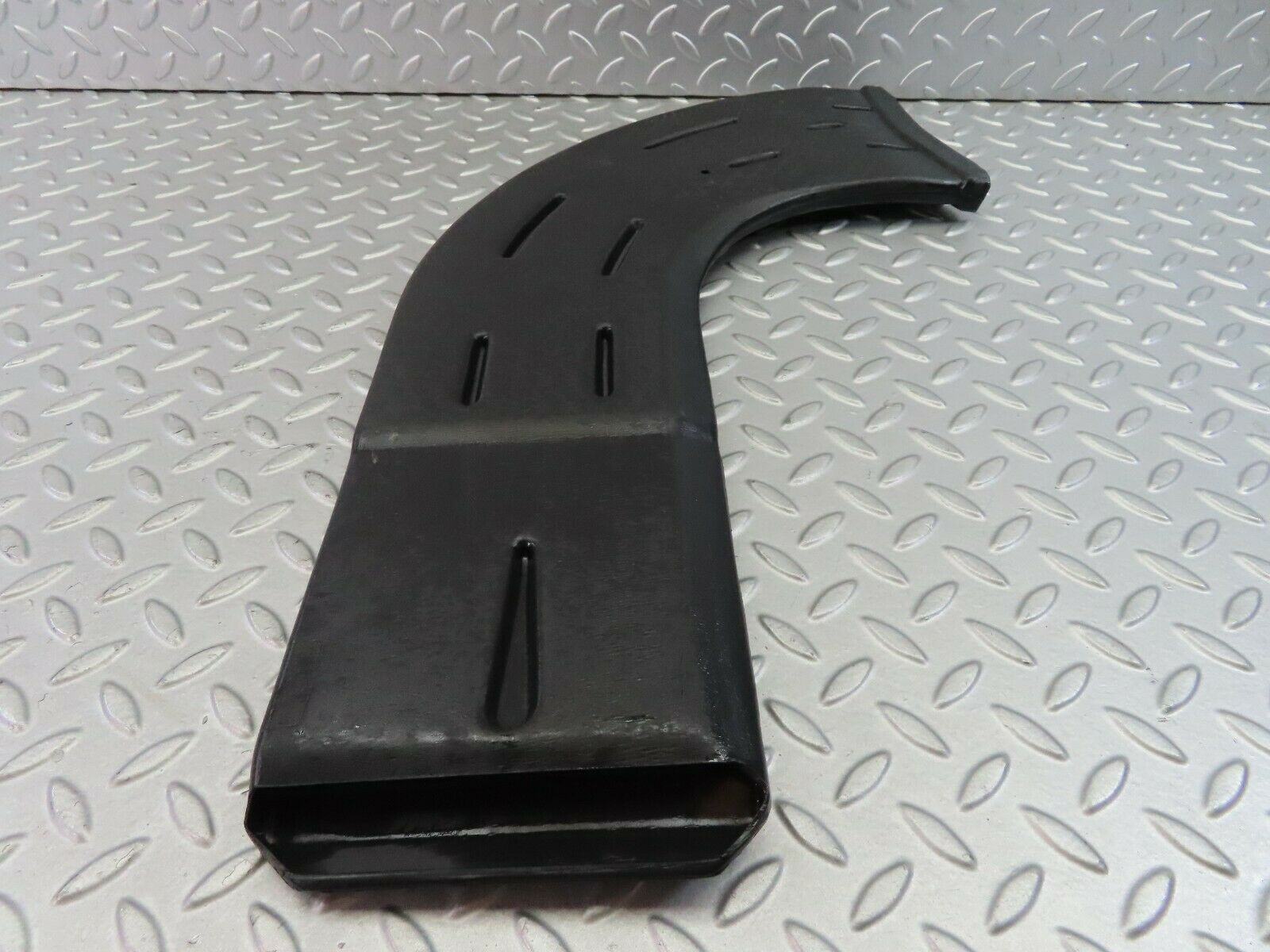 7646 Mercedes-Benz S123 230TE Wagon Heating Air Duct Right Side 1238311046