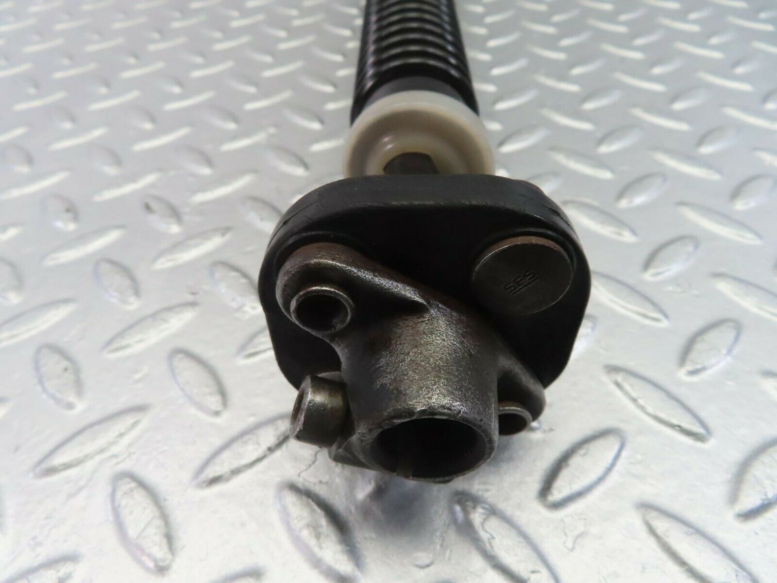 10491 Mercedes-Benz W201 190E Steering Column