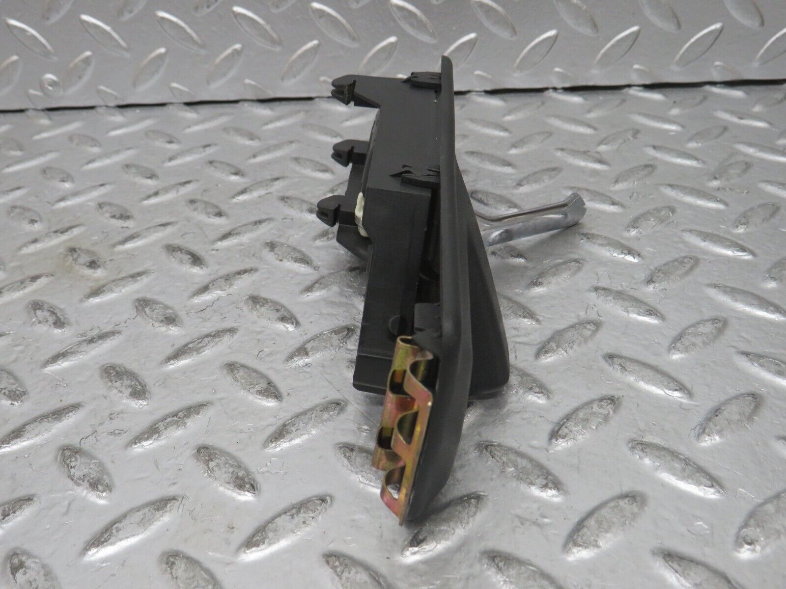 27512 Mercedes-Benz S124 300TE Front Left Interior Door Handle 1247600161