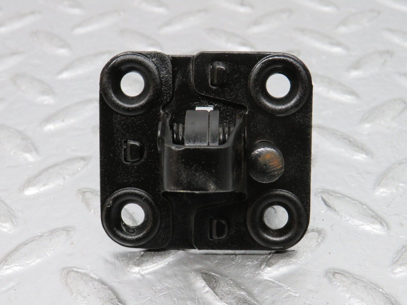 0705 Mercedes-Benz C107 350SLC Coupe Bonnet Lock Catch