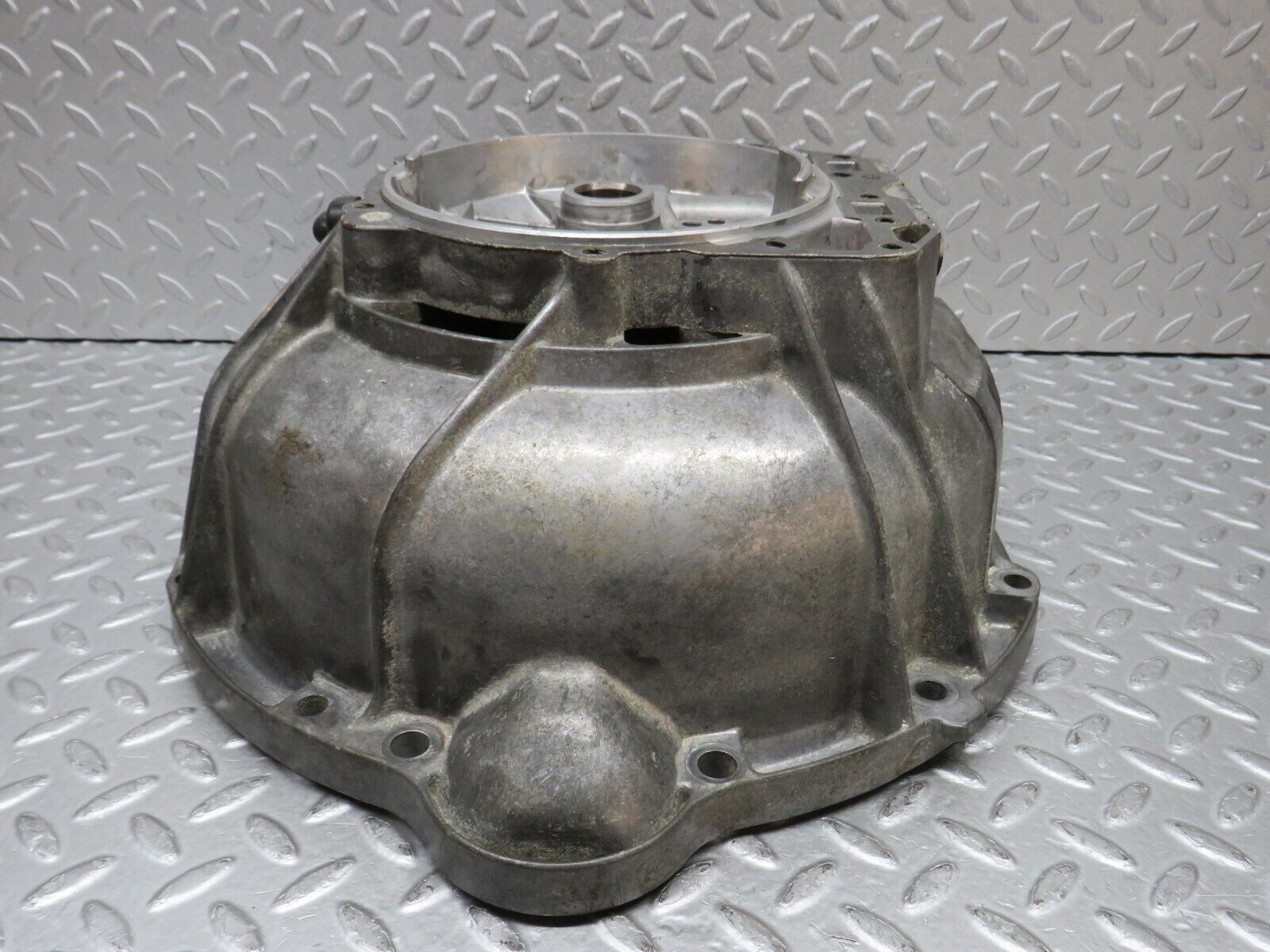 37678 Mercedes-Benz W109 300SEL Automatic Gearbox Bell Housing & Oil Pump 1092500305 1152770420