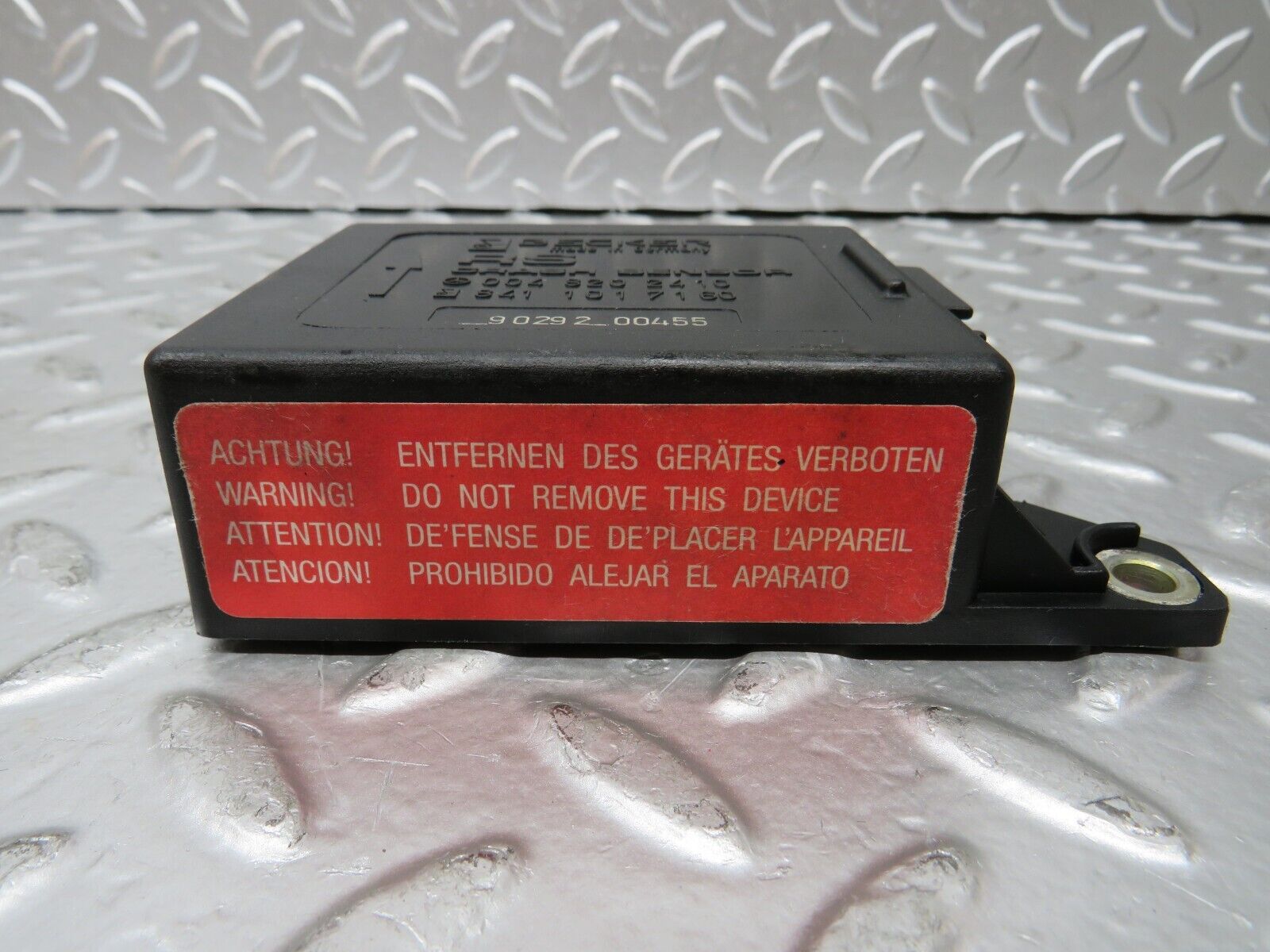 25322 Mercedes-Benz W201 190D Crash Sensor 0048202410