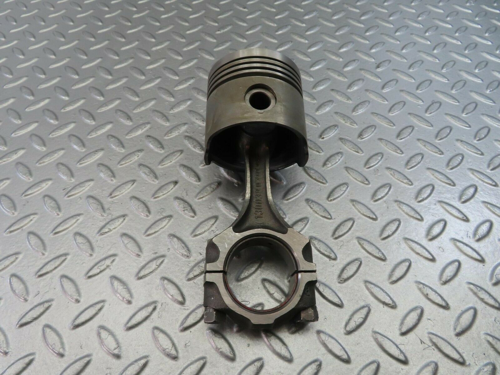 10162 Mercedes-Benz W108 Piston With Connecting Rod 86.49 mm 1300380201