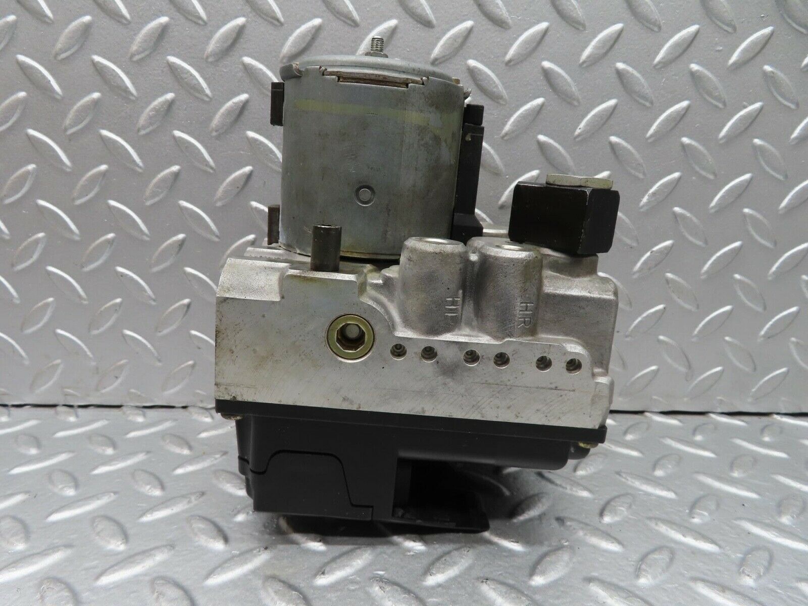 15001 Mercedes-Benz W140 S320 ABS Pump Bosch 0130108036