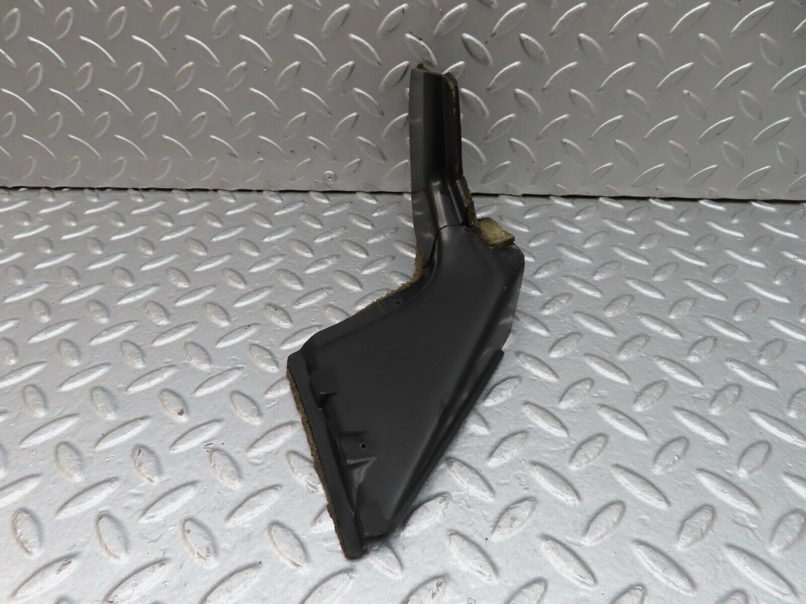 18132 Mercedes-Benz W123 200 Water Drain Left Side 1238300328