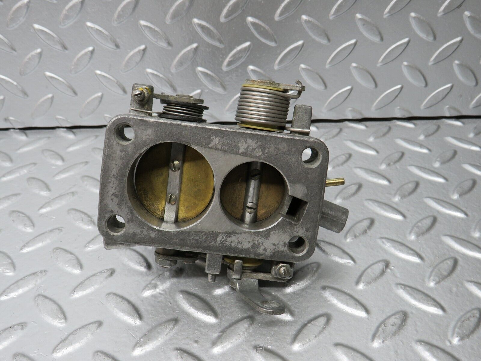 30124 Porsche 924 Throttle Body Valve