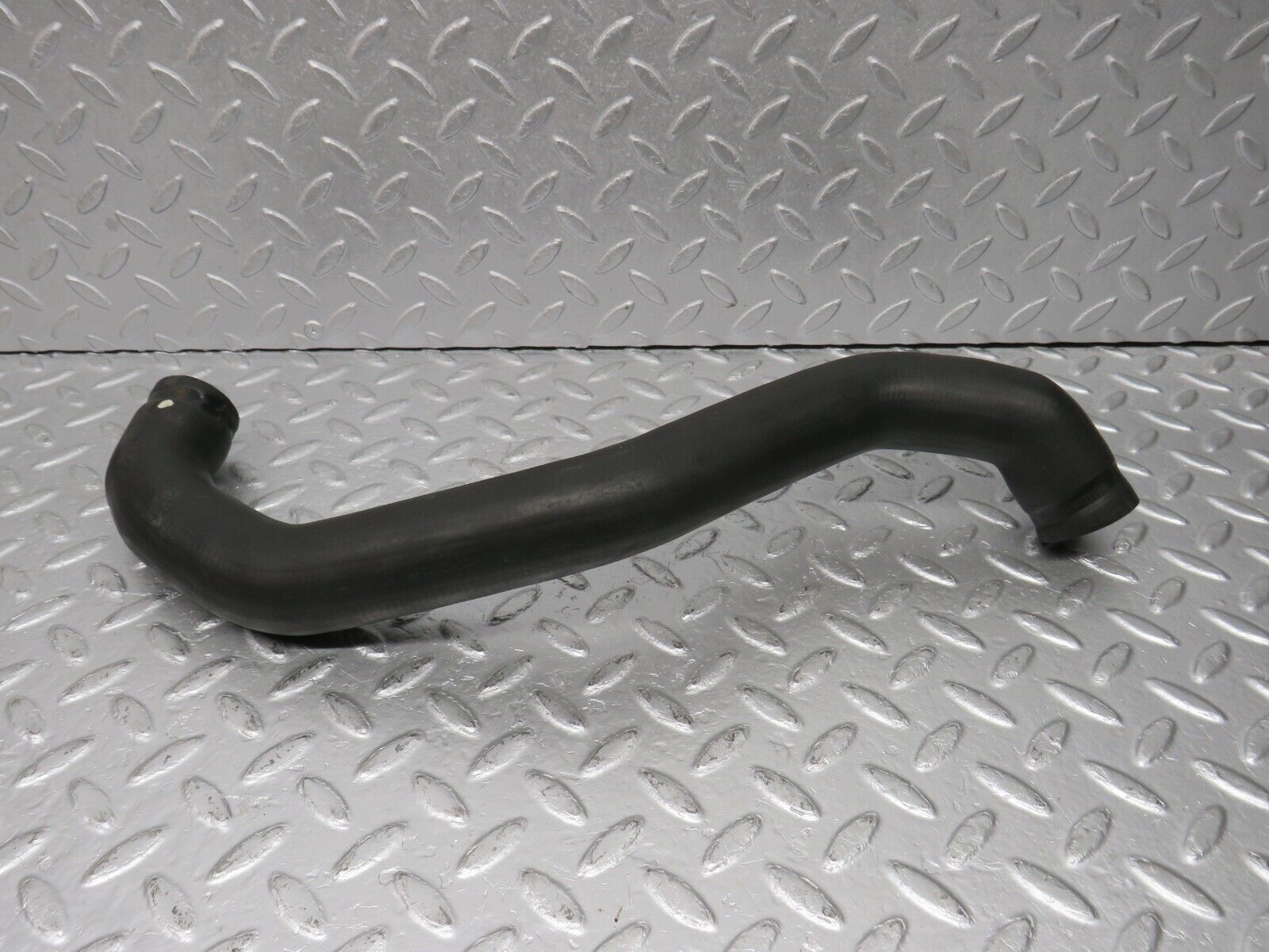 39588 Mercedes-Benz R129 320SL Coupe Radiator Lower Hose Pipe 1295012482