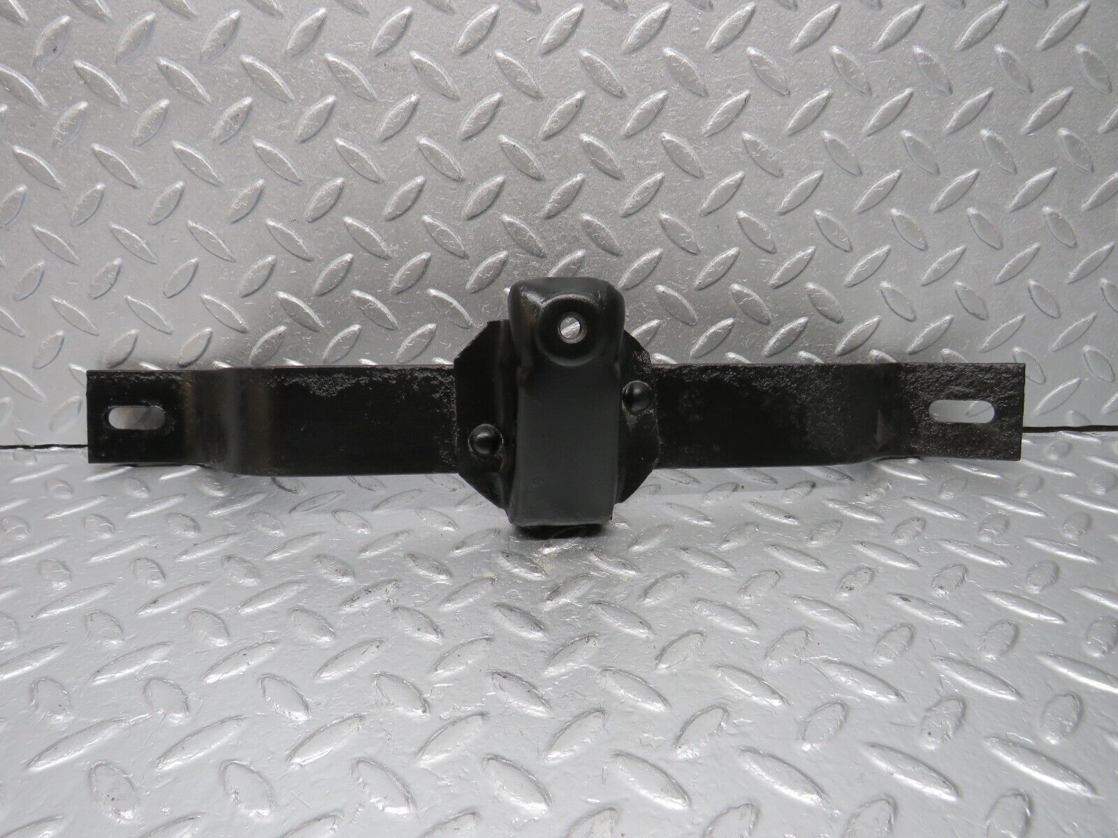 40393 Mercedes-Benz W110 230 Rear Left Bumper Bracket