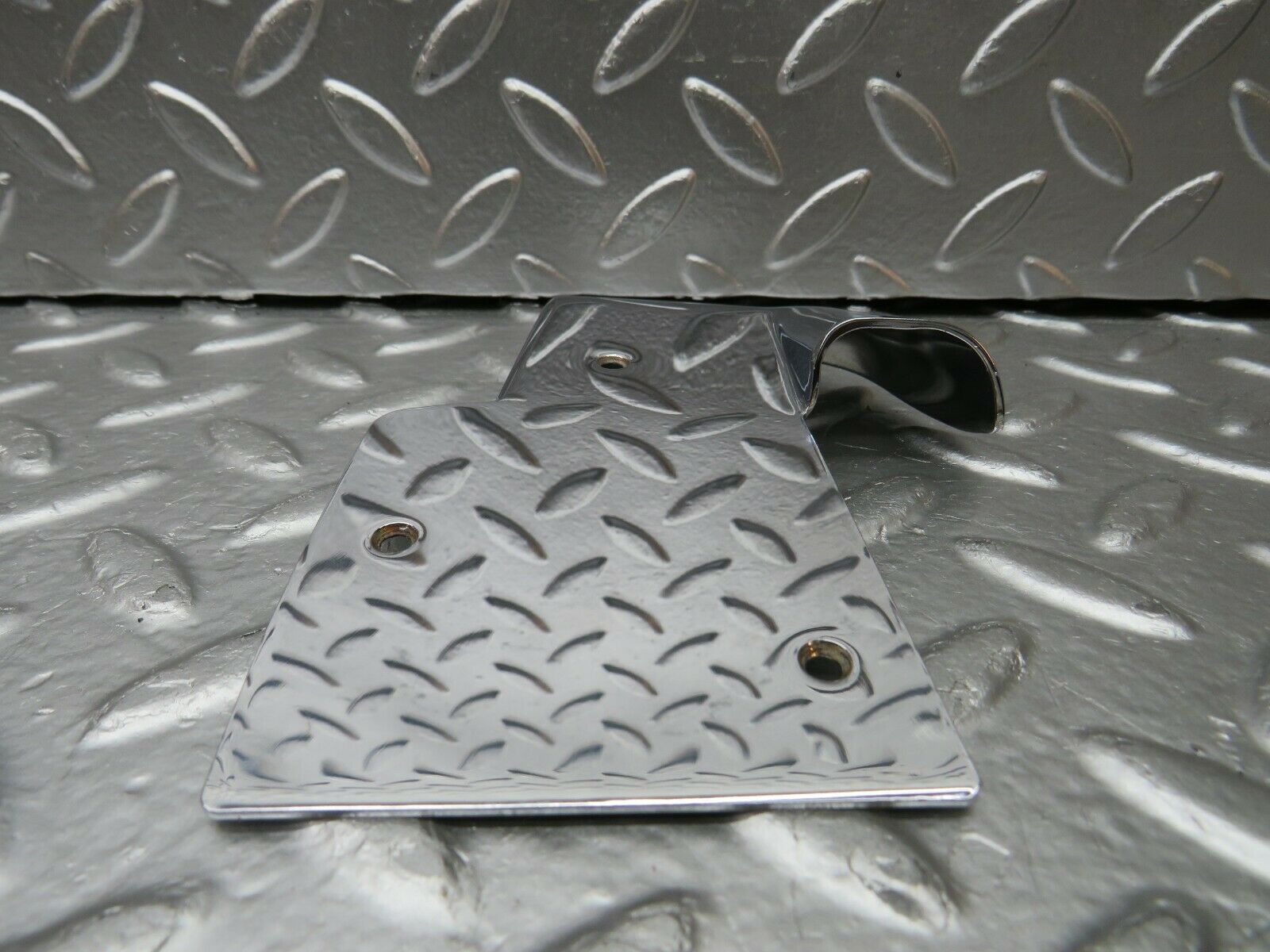 22353 Mercedes-Benz C124 E220 Coupe B Pillar Chrome Cover Plate Right Side