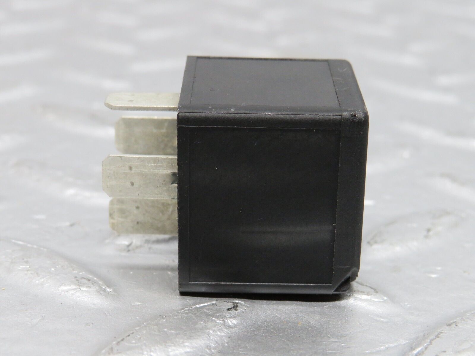 39646 Mercedes-Benz R129 320SL Coupe Multi Purpose Relay 0025421319