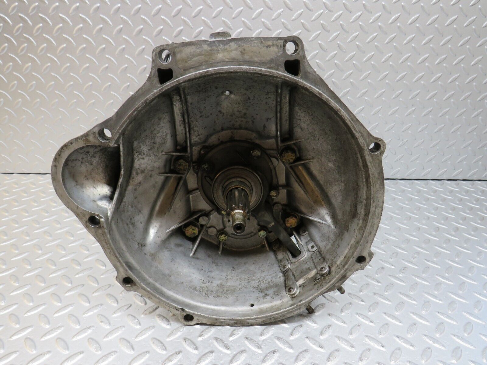 35951 Mercedes-Benz W108 Manual Gearbox 4 Speed 46020 1112610501