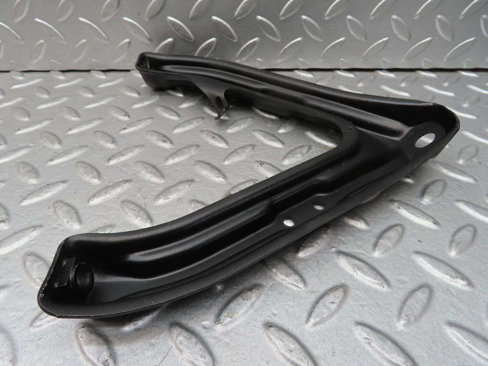 14661 Mercedes-Benz W201 190E Air Intake Manifold Bracket