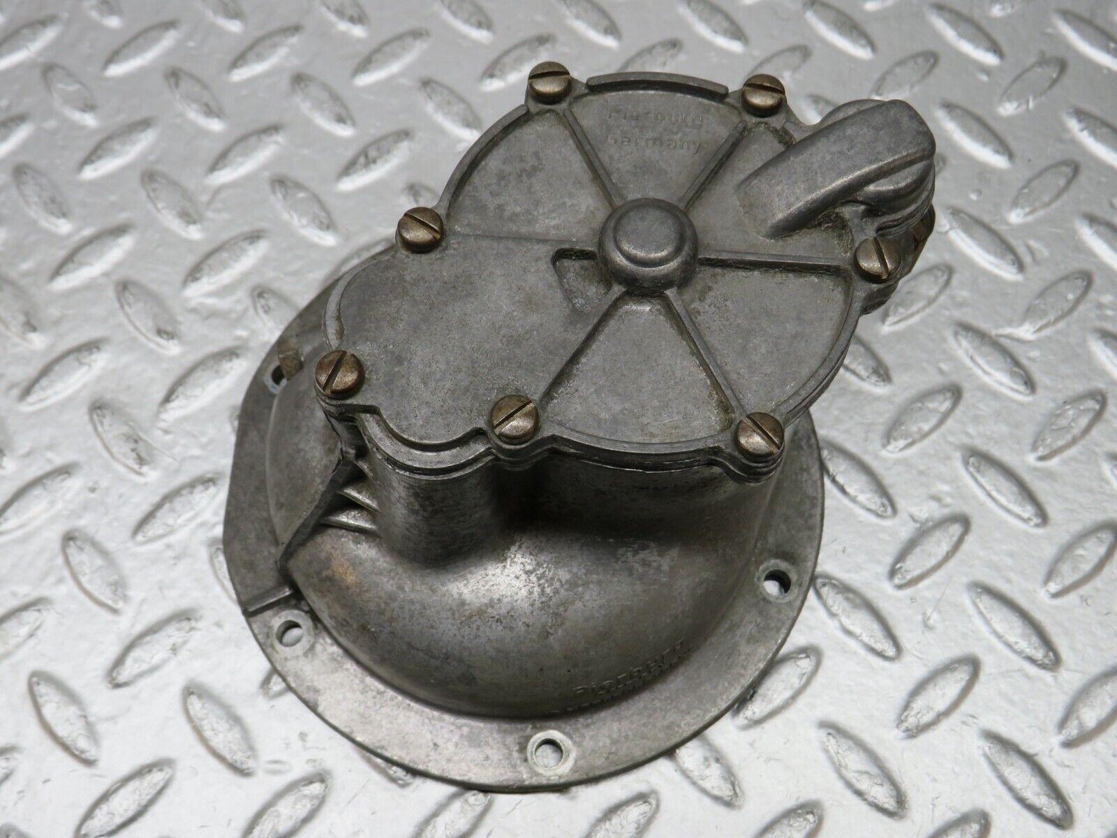 26941 Mercedes-Benz W123 240D Vacuum Pump Pierburg 7.2054700 / 0003013653328