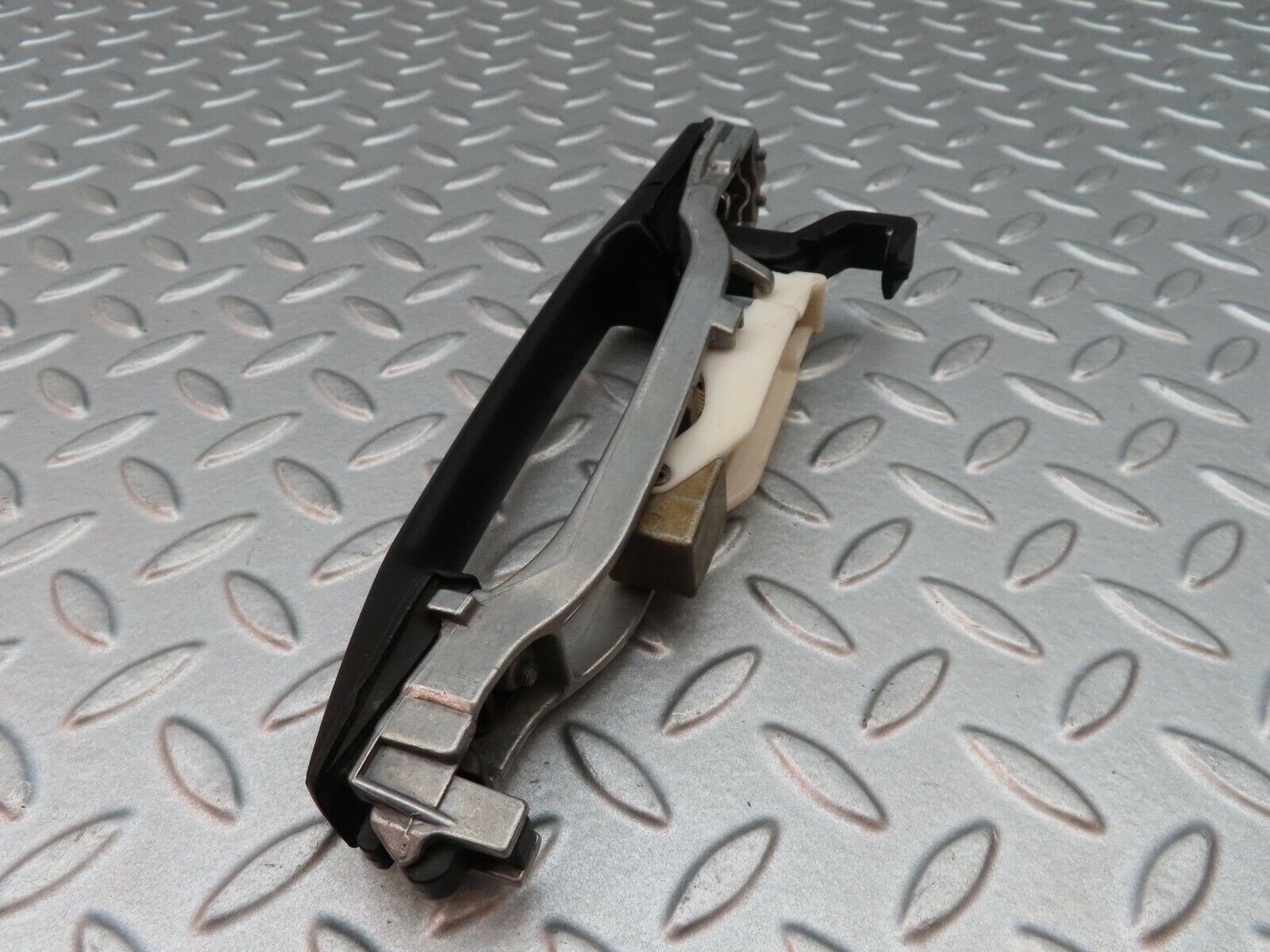 5266 Mercedes-Benz W124 230E Exterior Door Handle Rear Left