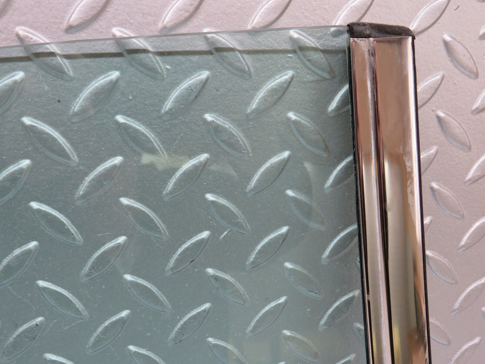 34413 Mercedes-Benz C126 380SEC Coupe Rear Left Window Glass