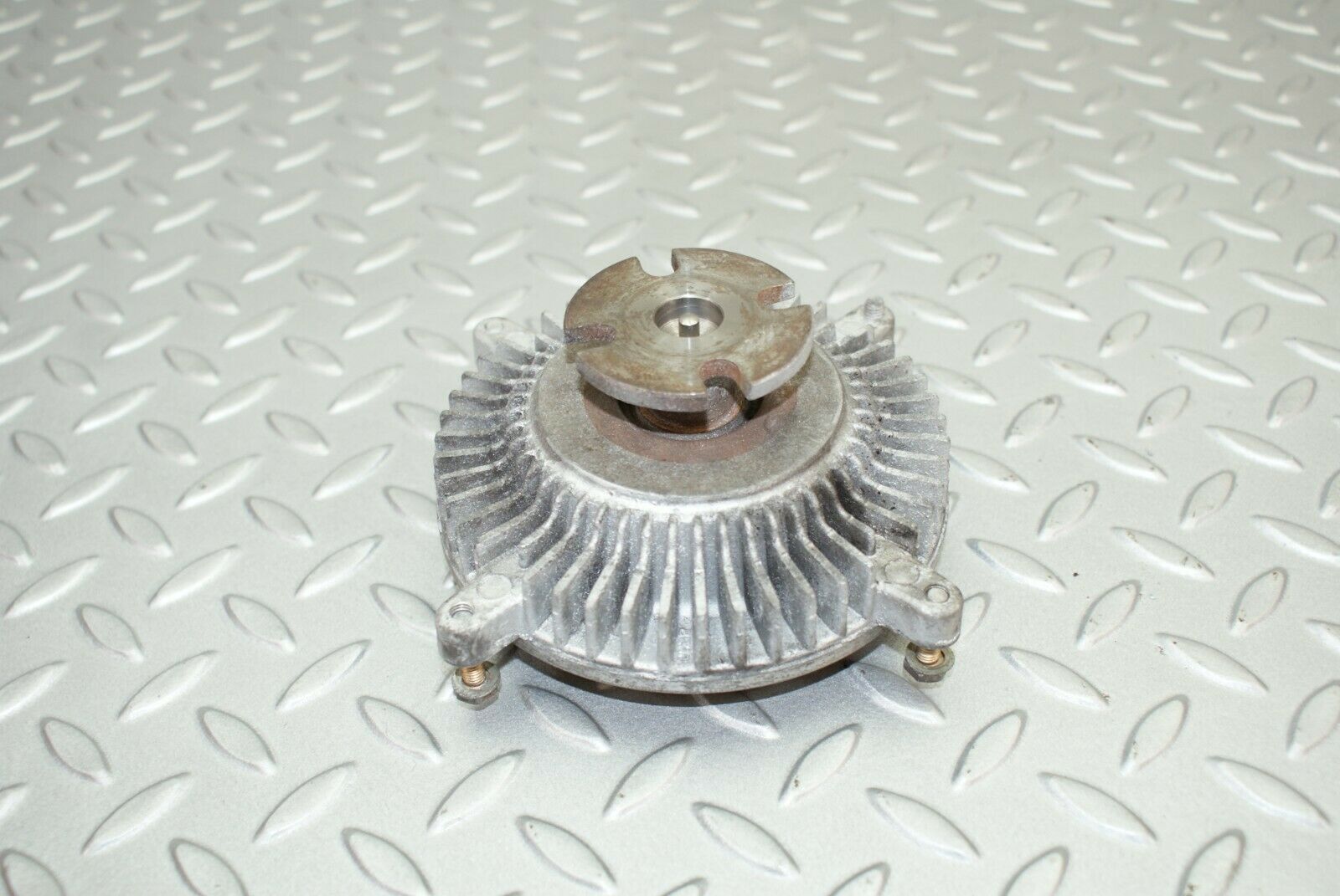 2549 Mercedes-Benz W116 350SE Engine Cooling Fan Clutch 11620001223