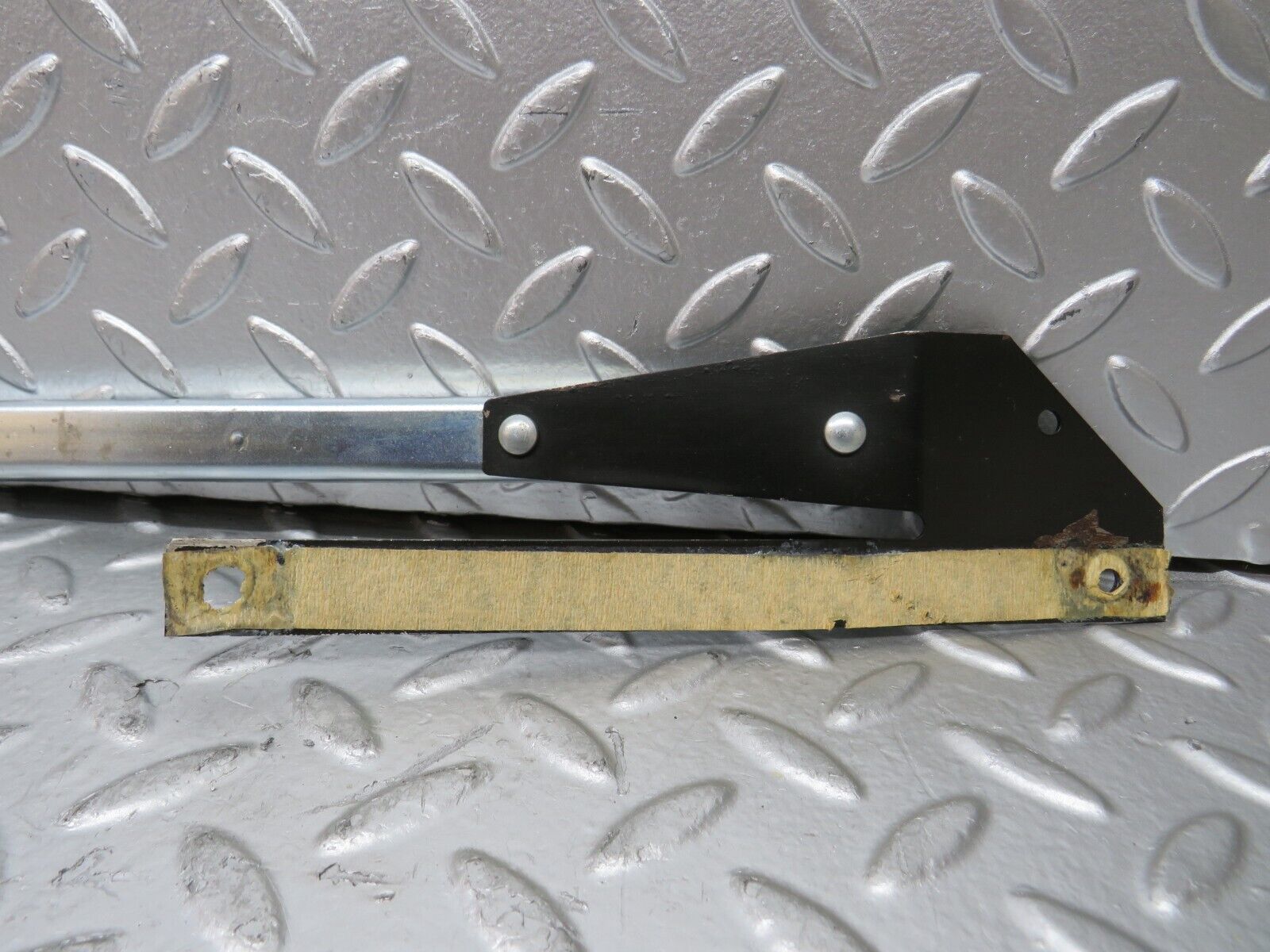 27452 Mercedes-Benz W123 280E Front Right Seat Sliding Adjust Handle