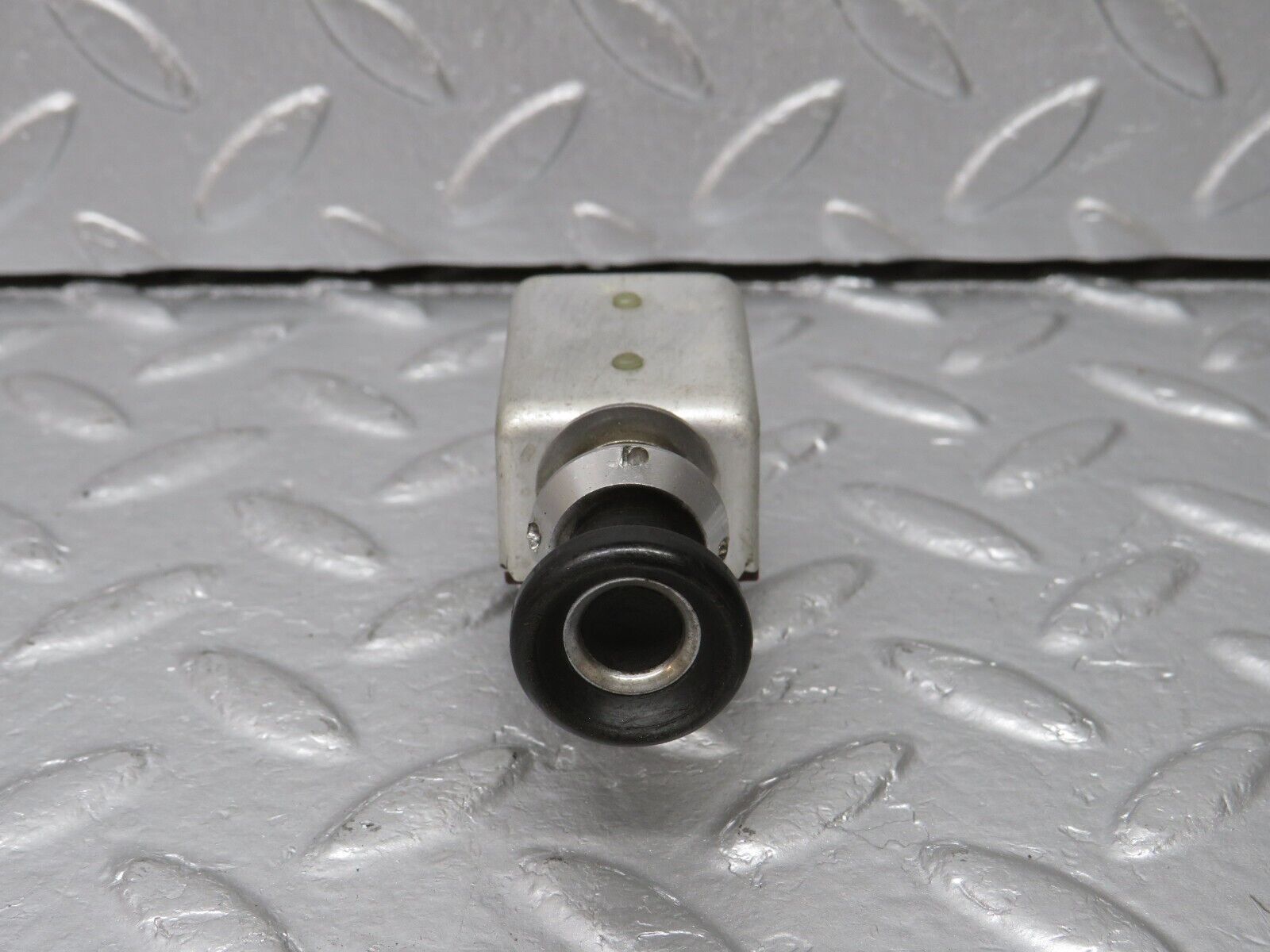 40319 Mercedes-Benz W110 230 Windscreen Wiper Pull Switch 461630