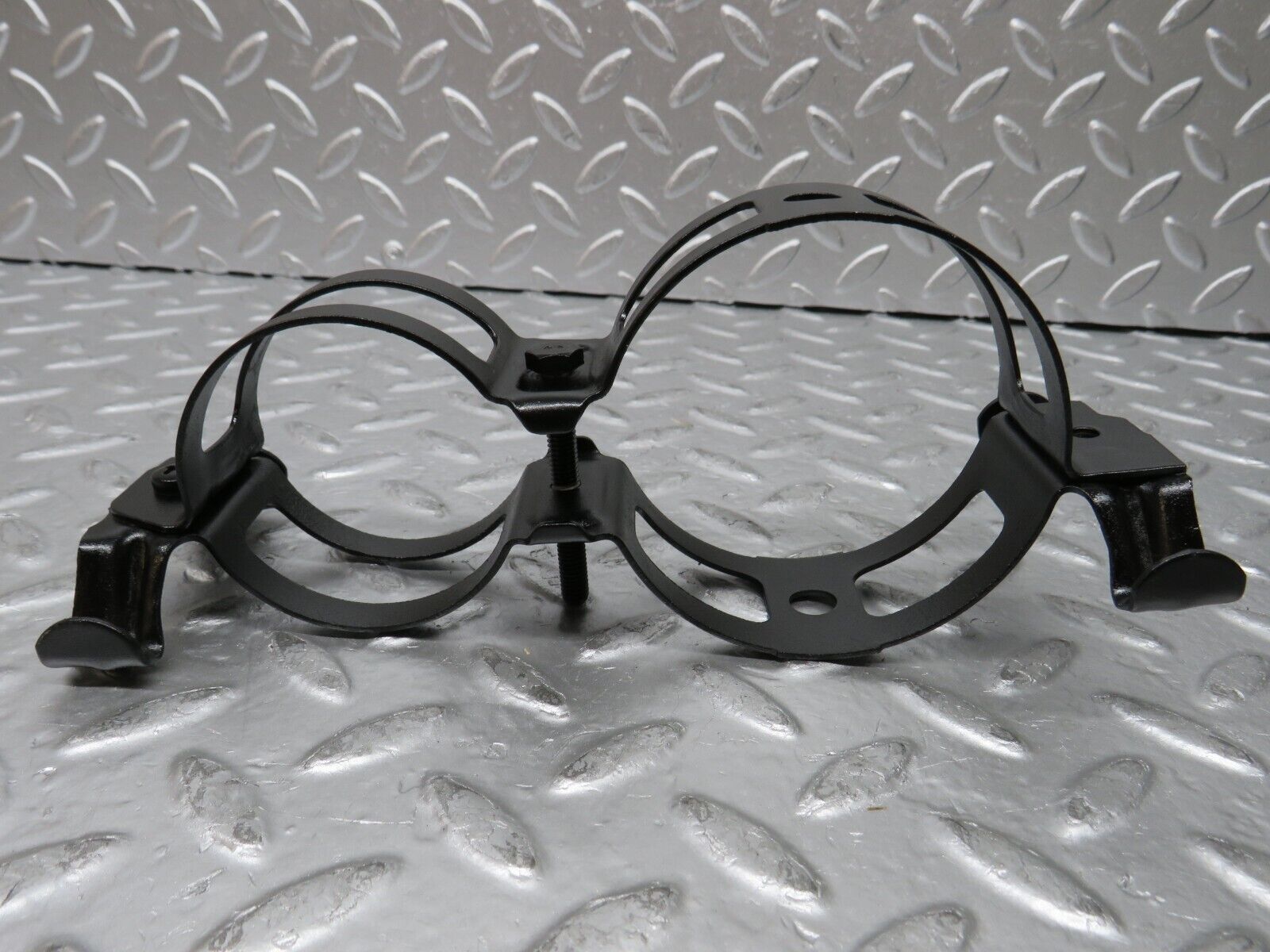 26725 Mercedes-Benz C124 220CE Coupe Fuel Pump Fuel Filter Bracket Holder