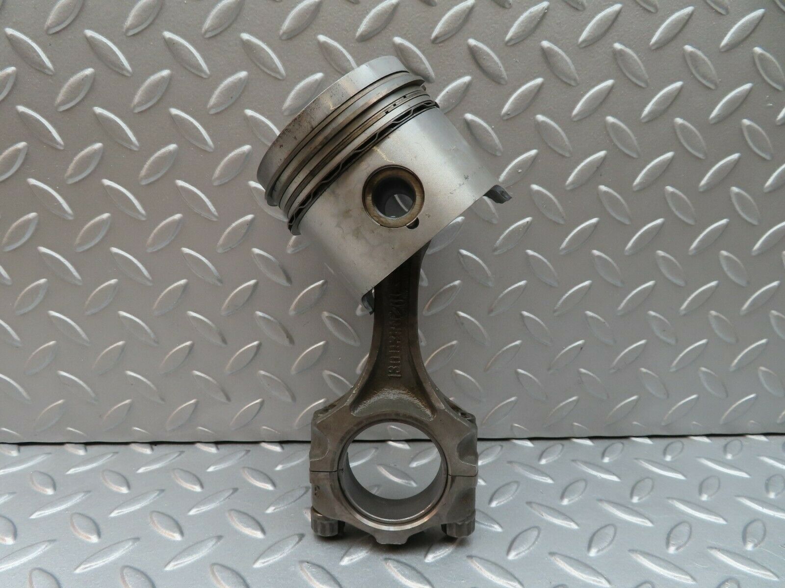3502 Mercedes-Benz W108 280SE Piston With Connecting Rod 86.49 mm