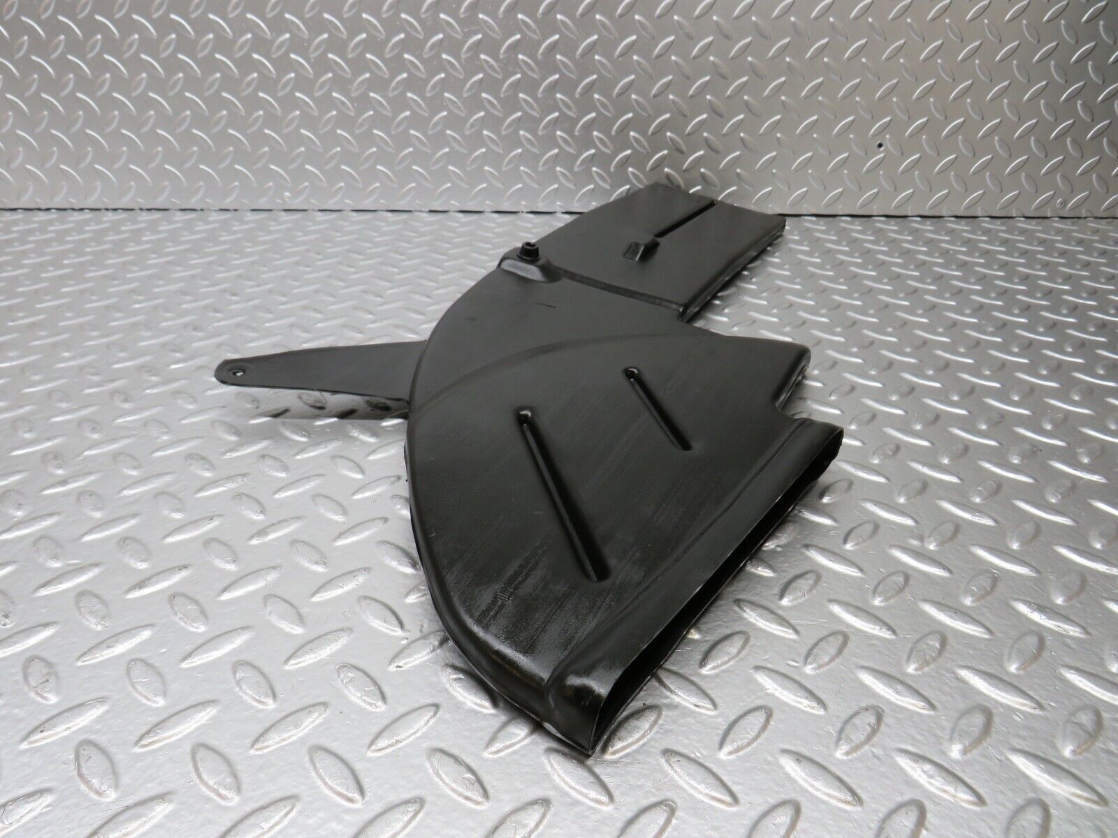 25136 Mercedes-Benz W201 190D Air Duct Heater Ventilation Right 2018312246