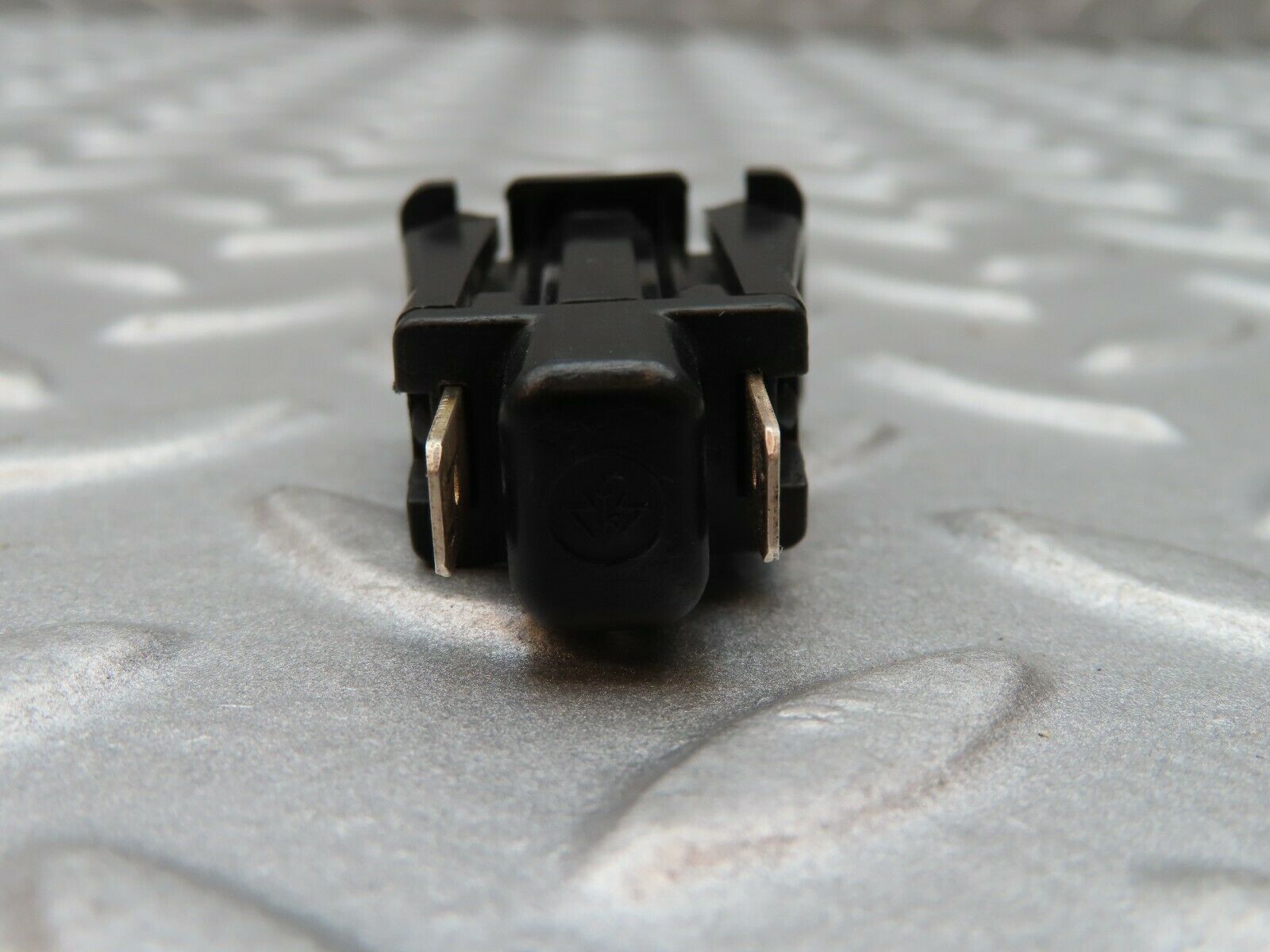 3836 Mercedes-Benz S123 200T Wagon Door Contact Switch 2018201110