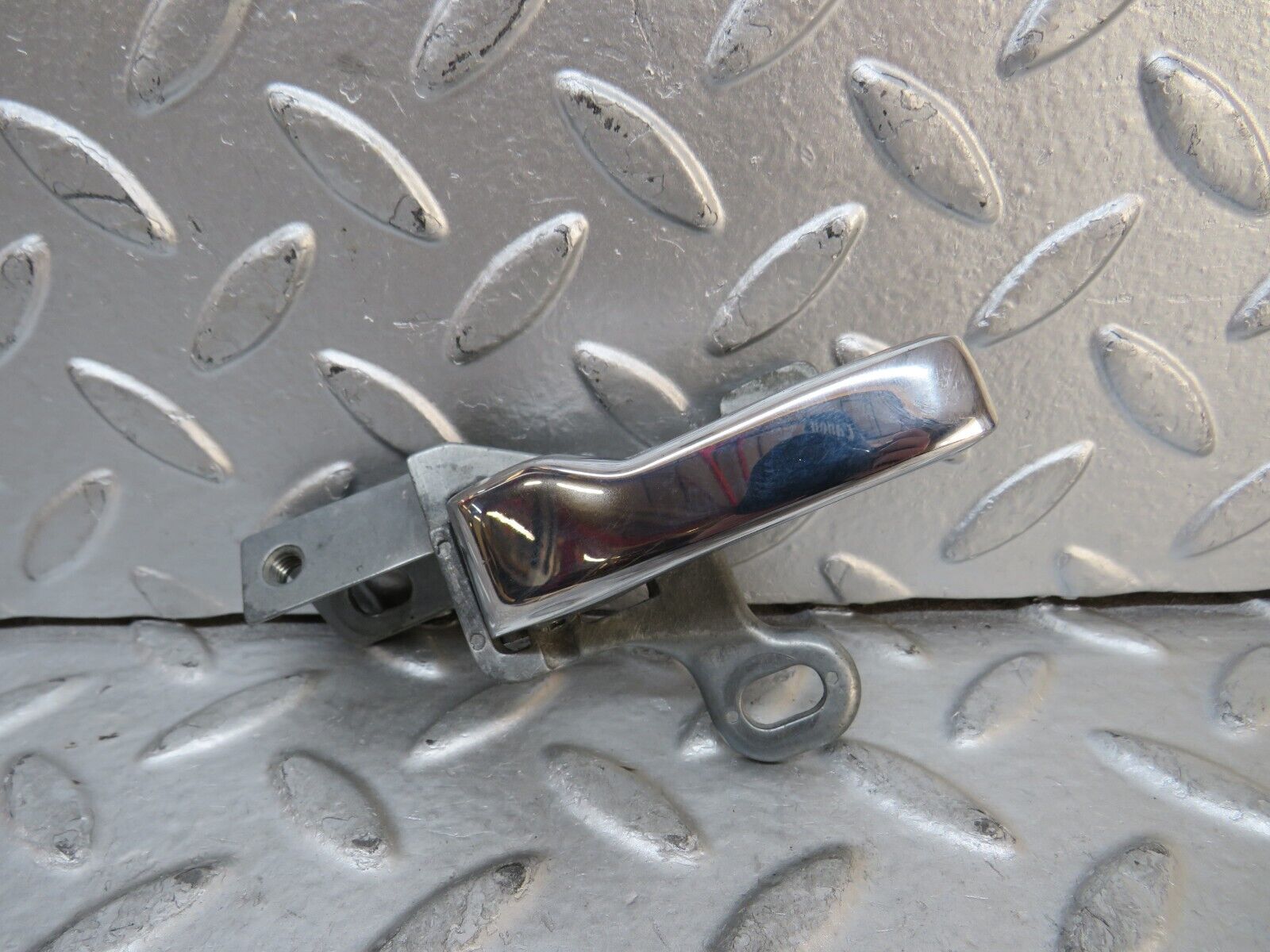 28807 Mercedes-Benz W123 230E Left Door Opener Door Handle 1237600161