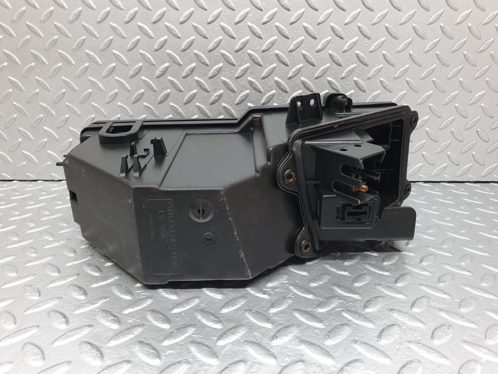 41580 Mercedes-Benz W124 200E Fuse Box 1245401150 1245400182 1245400282
