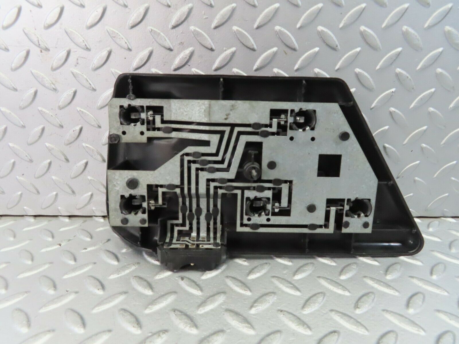 9237 Mercedes-Benz C124 300CE Coupe Tail Light Cover Right Side