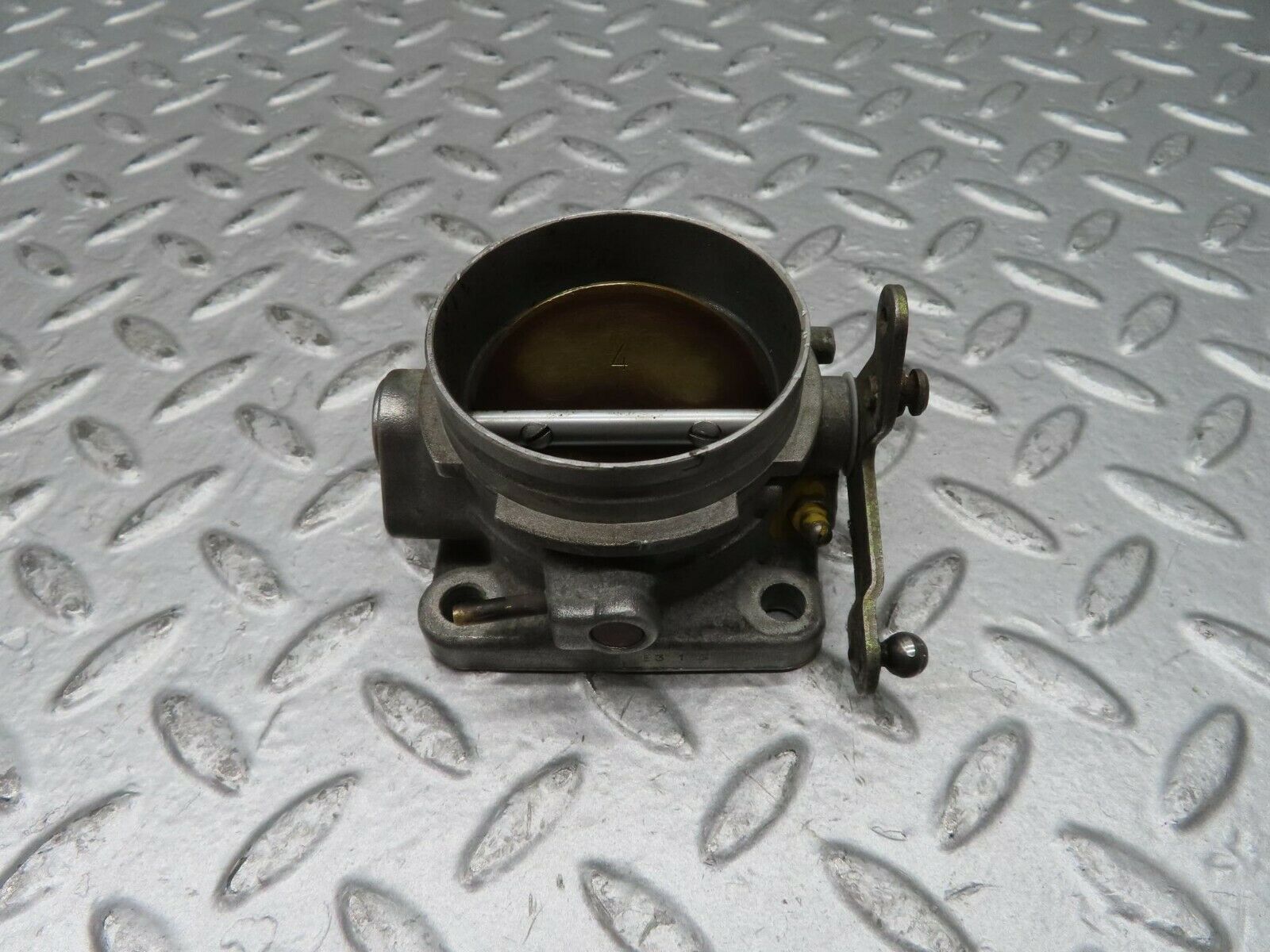 15271 Mercedes-Benz W123 230E Throttle Body Valve