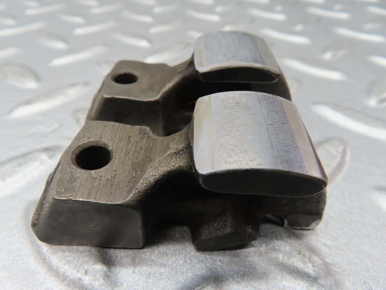 16745 Mercedes-Benz C107 380SLC Valve Rocker Arm