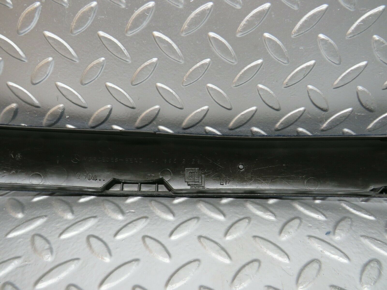 24608 Mercedes-Benz W140 S320 C Pillar Side Cover Right Side Blue 1406902126