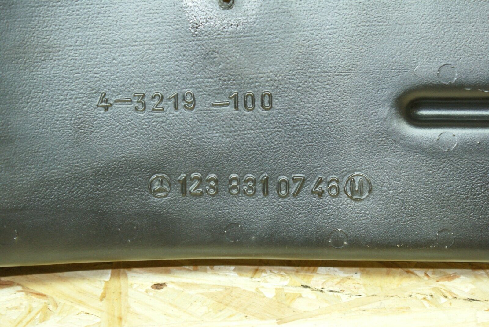 2221 Mercedes-Benz W123 280E Air Duct Heater Ventilation Right 1238310746