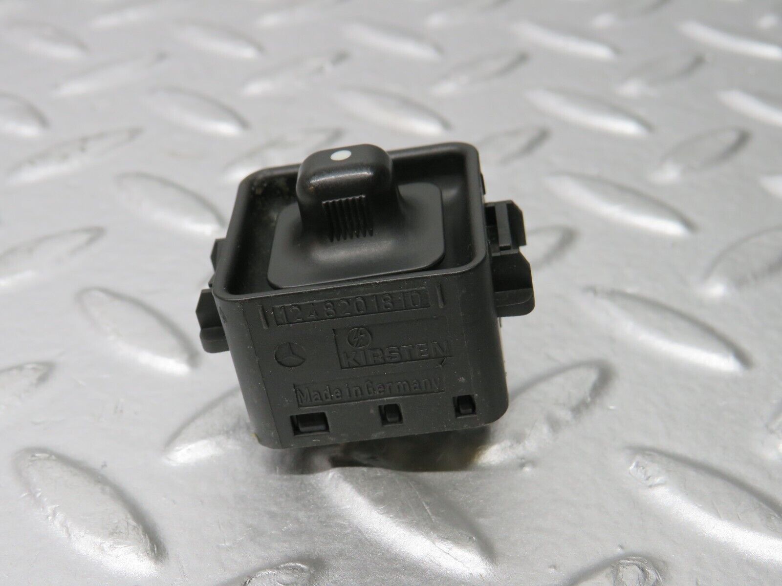 30578 Mercedes-Benz W201 190E 2.0L Electric Mirror Adjust Switch 1248201810