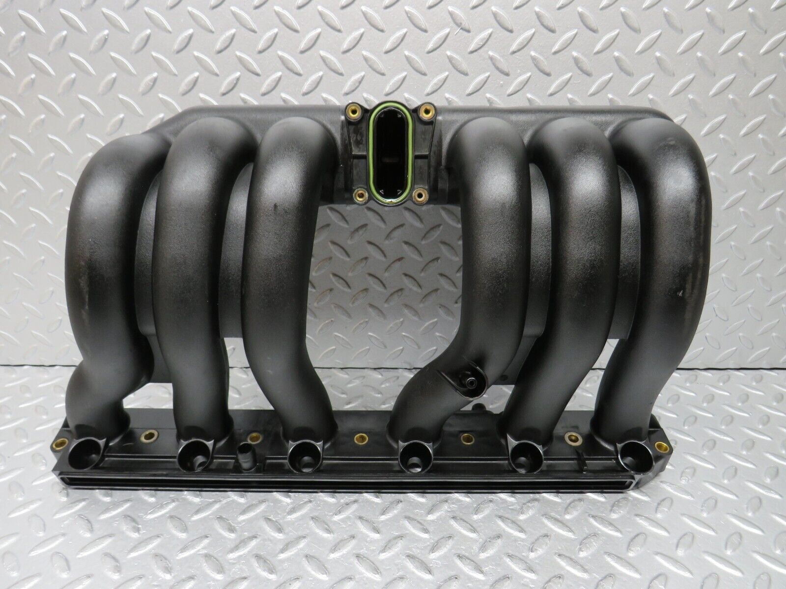 38166 Mercedes-Benz A124 320E Cabriolet Air Intake Manifold 1041413301