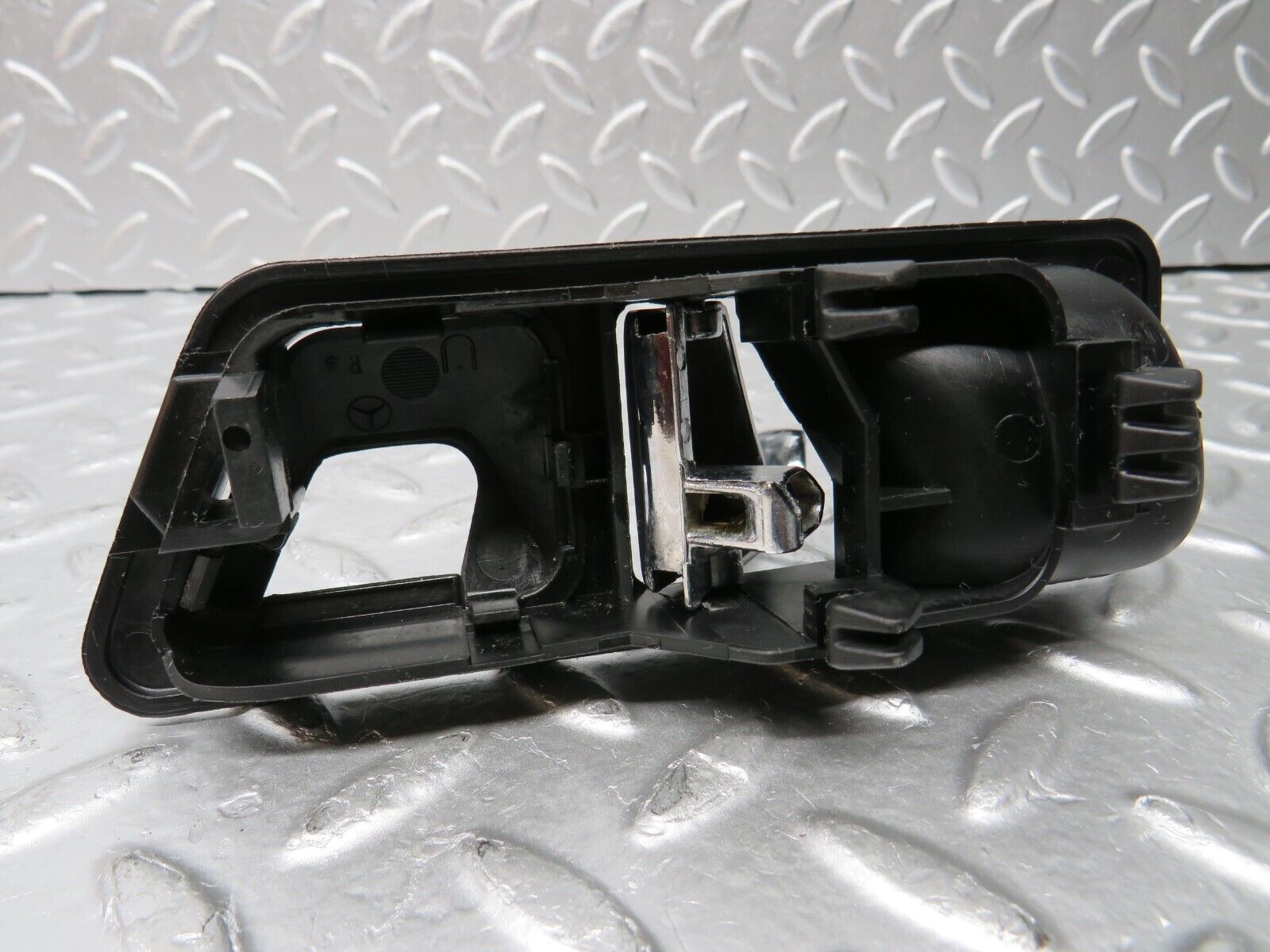 30585 Mercedes-Benz W201 190E 2.0L Right Interior Door Handle 2017660264