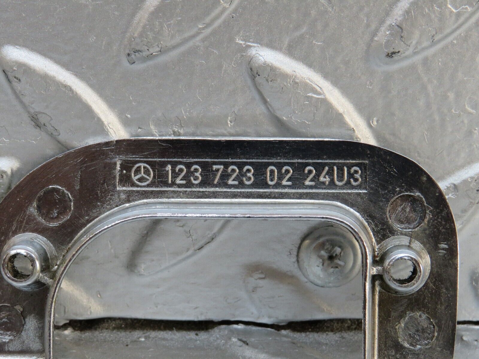 28279 Mercedes-Benz S123 240D Wagon Right Interior Chrome Latch Trim 1237230224