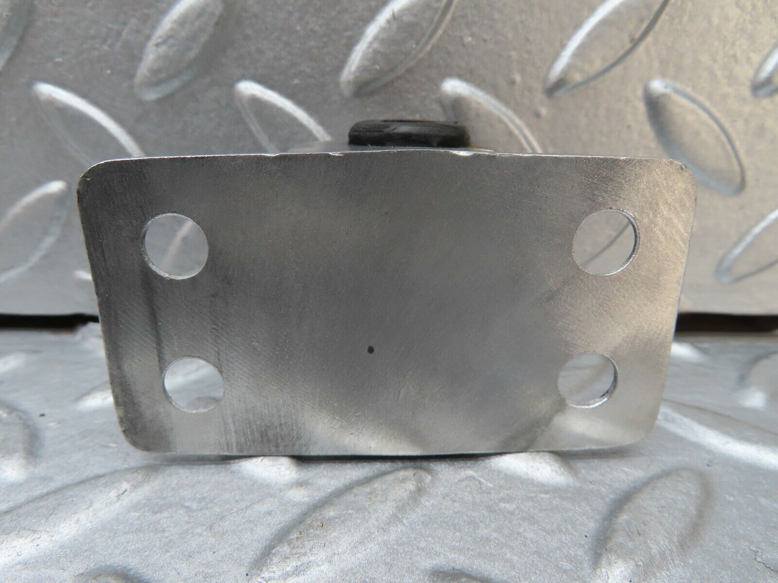 17564 Mercedes-Benz W116 450SEL Door Lock Latch Right Side