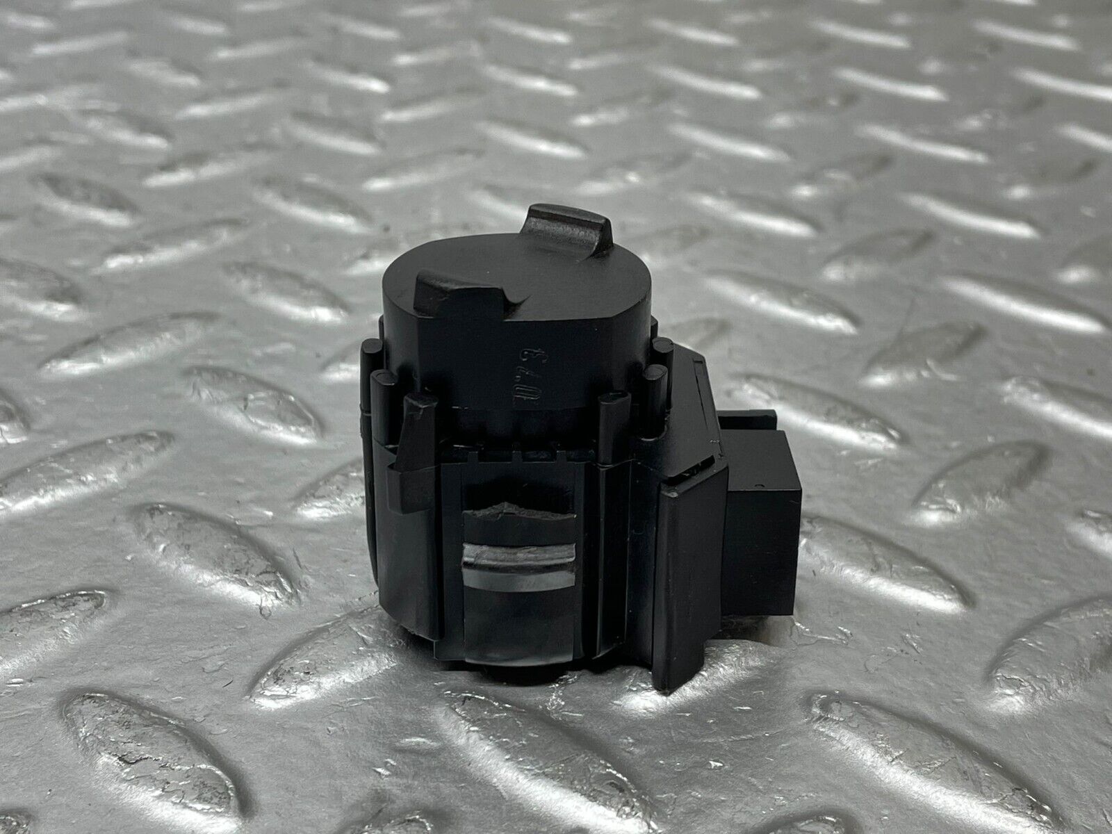 37841 Mercedes-Benz A124 320E Cabriolet Kick Down Switch 0025452214