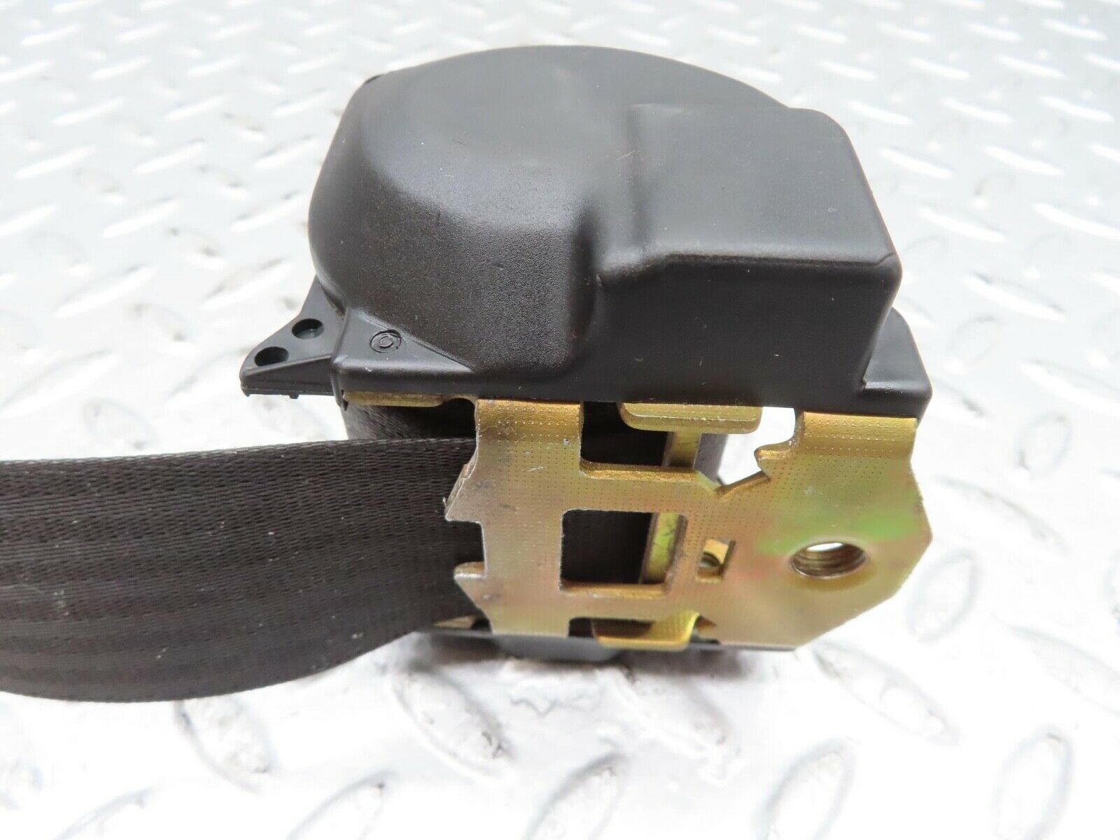 7011 Mercedes-Benz W123 230E Front Left Seat Belt With Buckle 1238602586