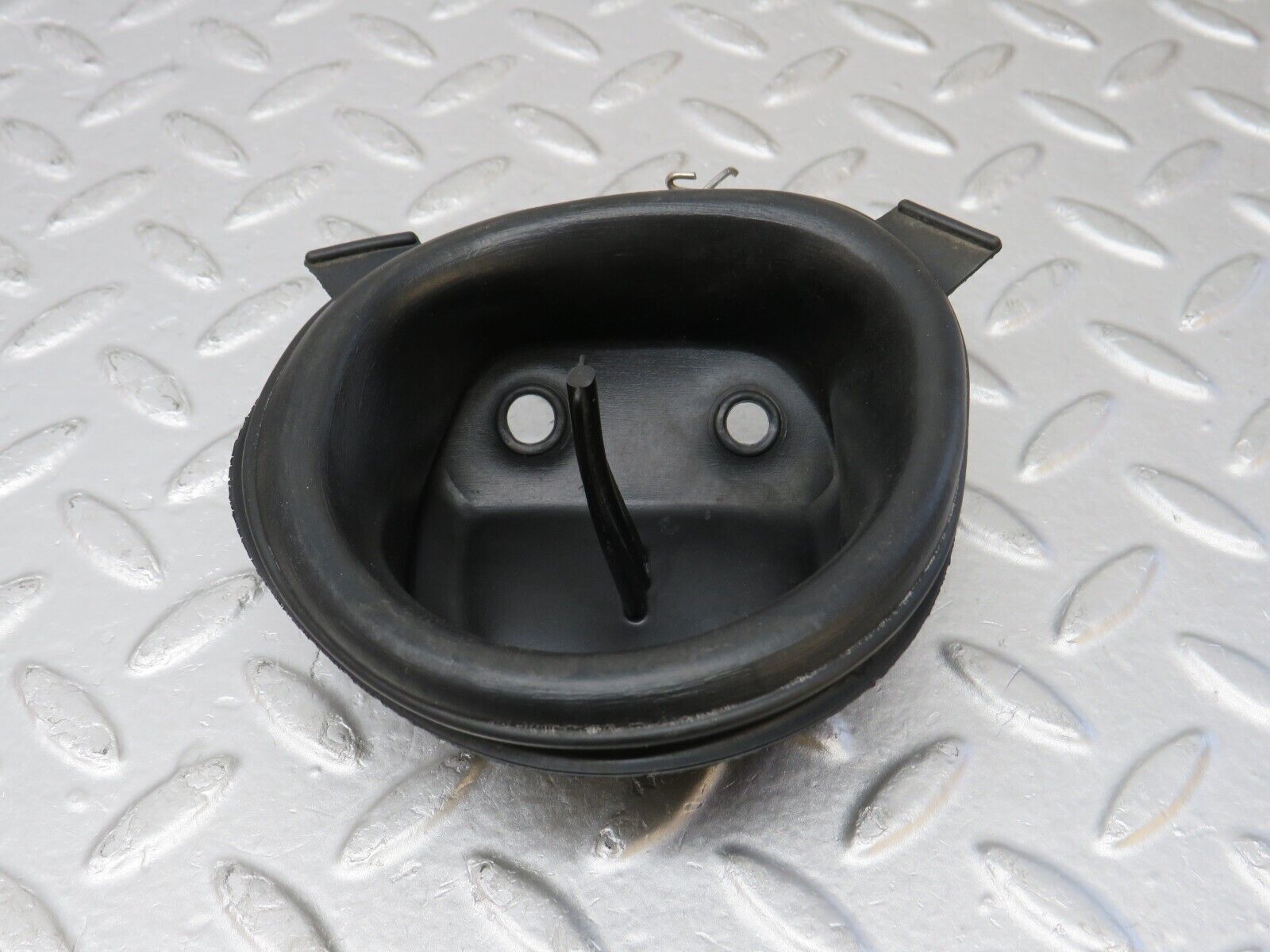 38455 Mercedes-Benz R129 280SL Coupe Fuel Tank Rubber Seal Set 1294710381 1294710481