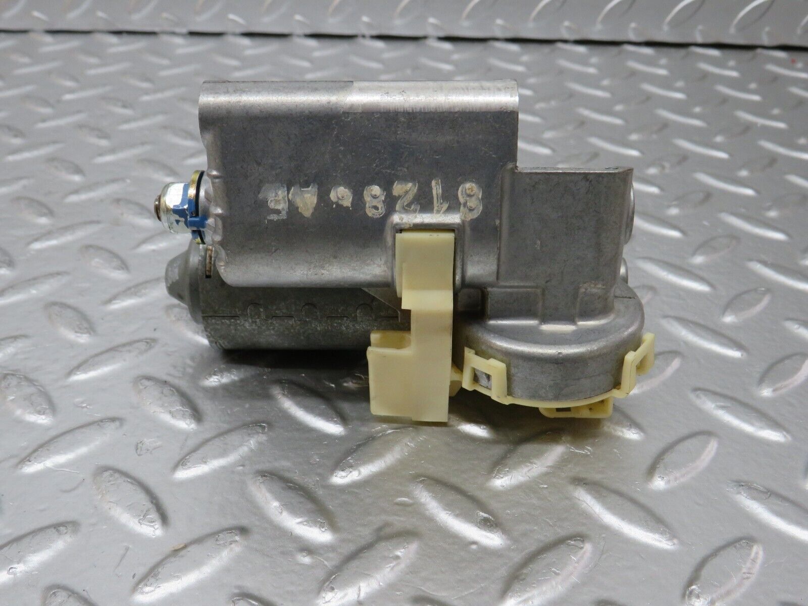 24970 Mercedes-Benz W140 S320 Steering Column Adjustment Motor 1295400888