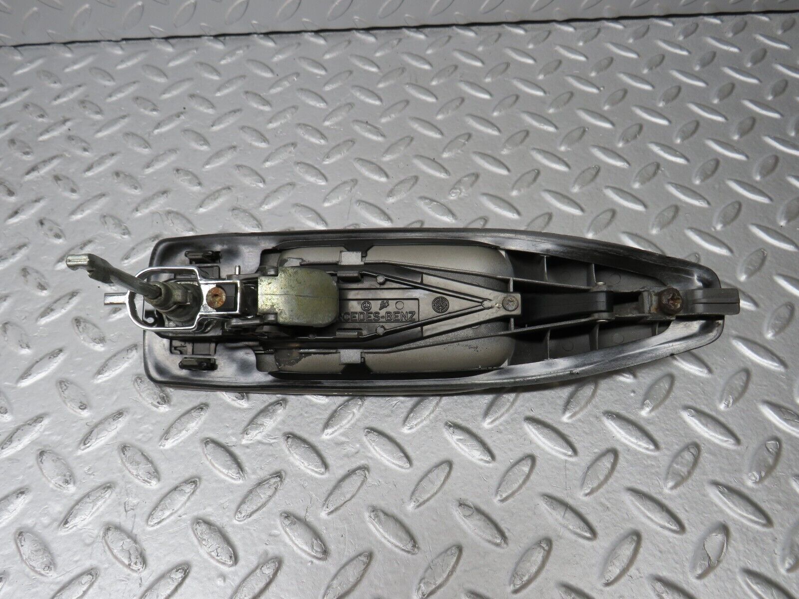 36873 Mercedes-Benz C126 420SEC Coupe Left Door Exterior Handle No Key