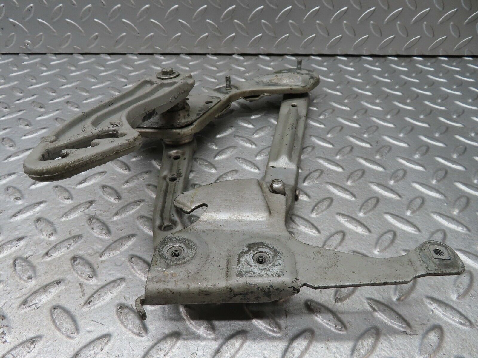 19479 Mercedes-Benz C140 CL420 Coupe Bonnet Hinge Left Side 1298800128