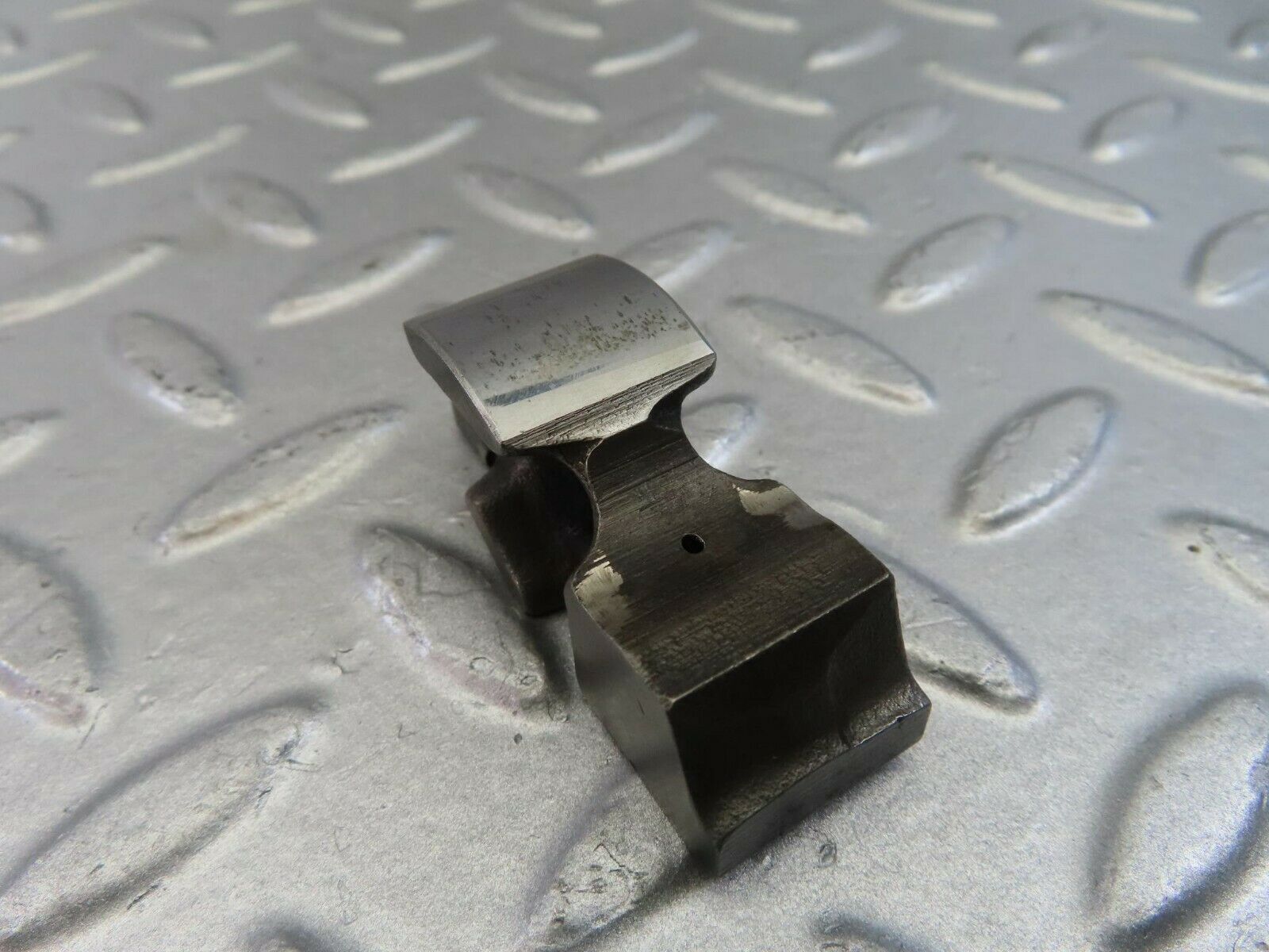 9859 Mercedes-Benz C123 280CE Coupe Valve Rocker Arm With Retaining Spring