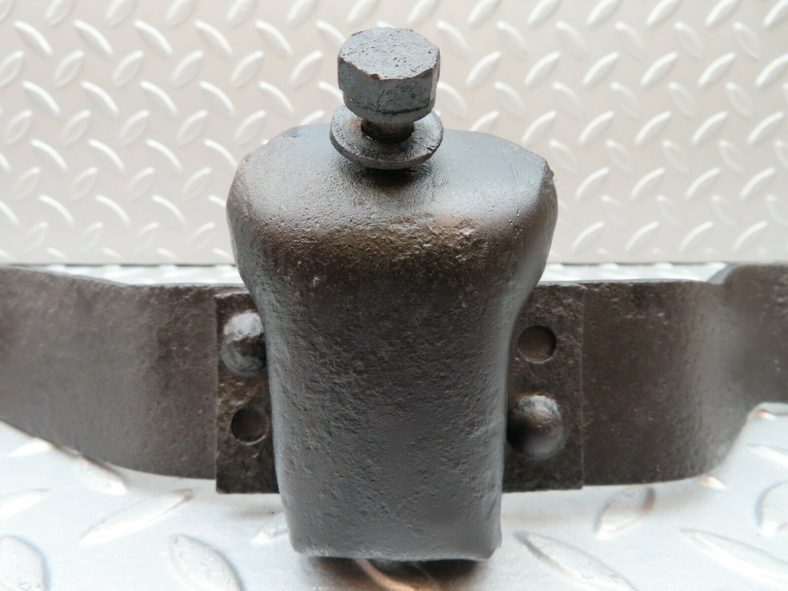 3637 Mercedes-Benz W108 280SE Front Left Bumper Bracket