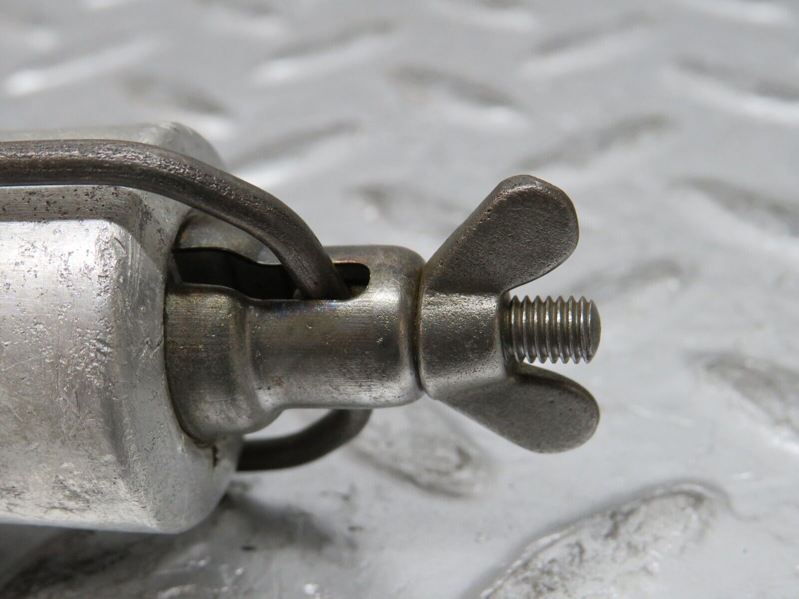 0357 Mercedes-Benz W120 180D Ponton Fuel Prefilter 001477060