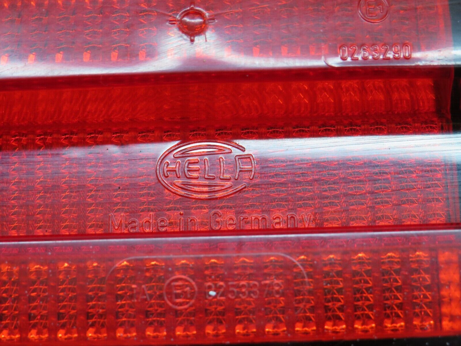 29040 Mercedes-Benz C124 320CE Coupe Tail Light Right Side