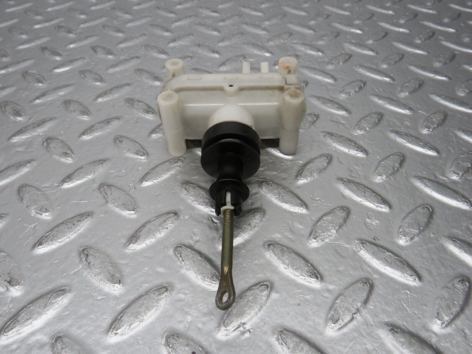 31398 Mercedes-Benz S124 220TE Door Lock Vacuum Actuator Hella Rear Left